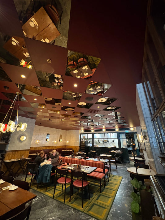TKW skapar design-undertak på restaurang Panza